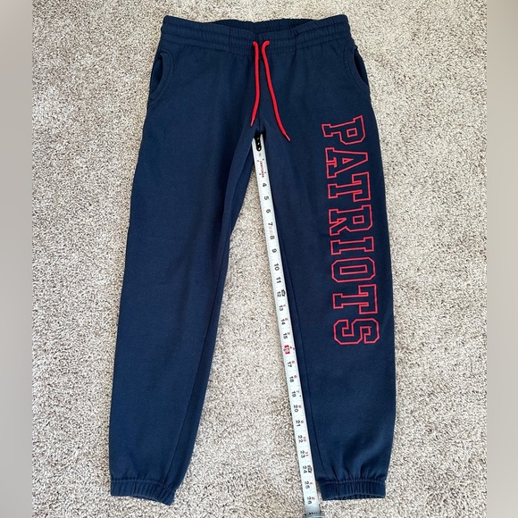 Navy Blue New England Patriots Sweatpants with Pockets - Picture 2 of 6